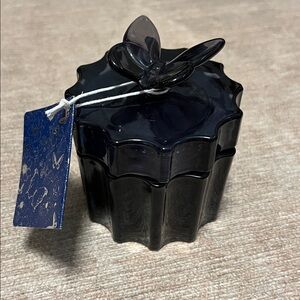 Enchante Glass Candle, Amber/Saffron/Cedar/Jasmine & Fir Resin w Butterfly Lid🦋